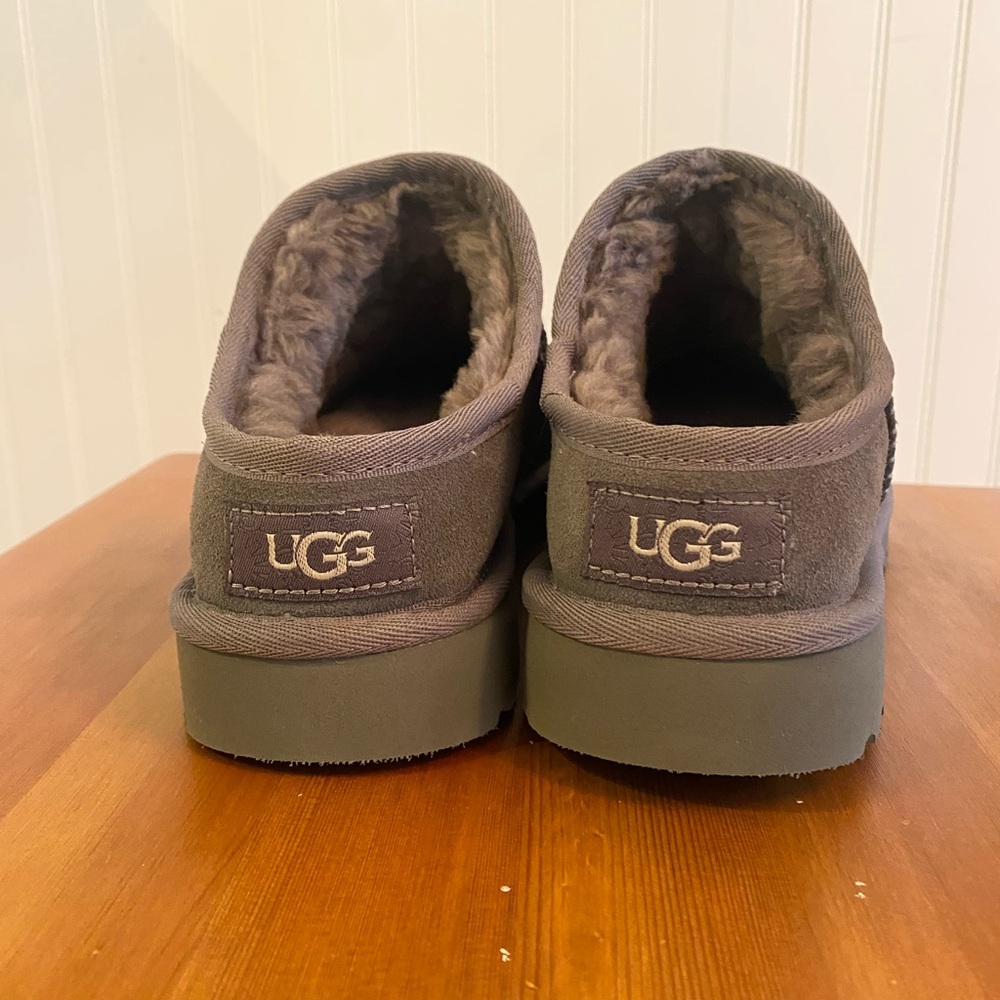 Ugg Classic Slipper Women - Picture 5 of 10